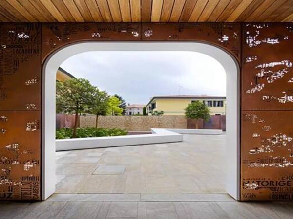 為什么選擇耐候鋼板耐候板鏤空造型制作？