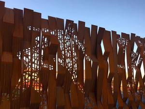 在哪里可以定制空心雕刻耐候鋼？